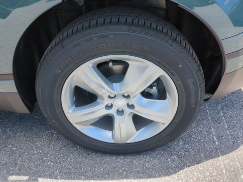 New 2026 Land Rover Range Rover Velar S image 32