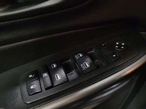 Used 2020 Jeep Cherokee Limited AWD/4WD image 27