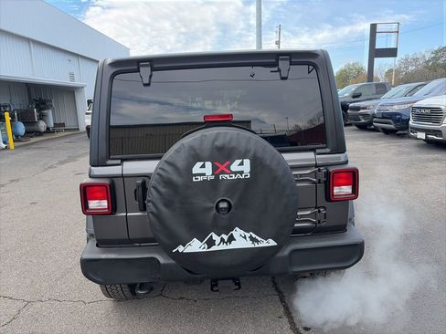 Used 2020 Jeep Wrangler Unlimited Sport S image 6