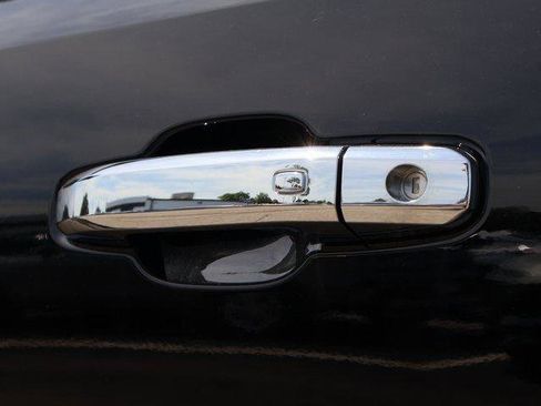 New 2025 GMC Canyon Denali image 22