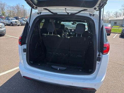 Certified 2021 Chrysler Pacifica Limited w/ Premium & Safety Sphere Group AWD/4WD image 18