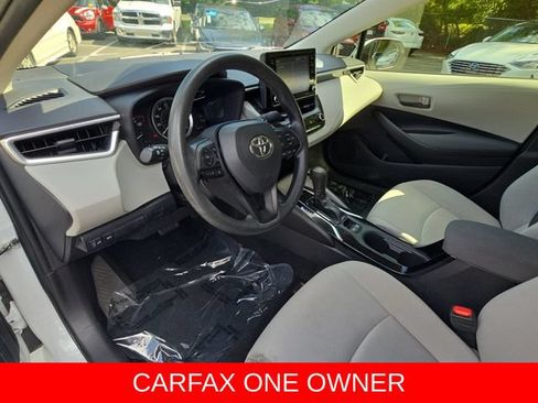 Used 2022 Toyota Corolla LE FWD image 16
