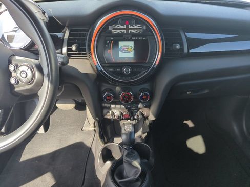 Used 2019 MINI Cooper Convertible FWD image 19