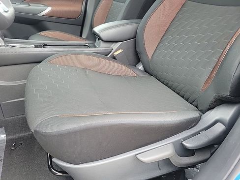 Certified 2024 Nissan Kicks SR image 20