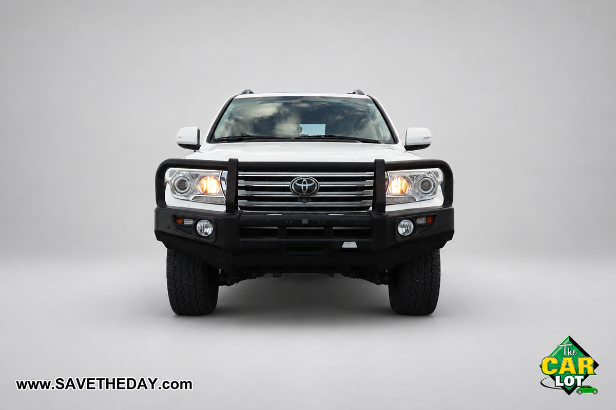Used 2015 Toyota Land Cruiser AWD/4WD image 11