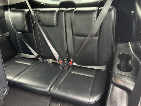 Used 2017 Toyota Highlander Limited AWD/4WD image 15