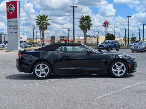 Used 2020 Chevrolet Camaro LT RWD image 7