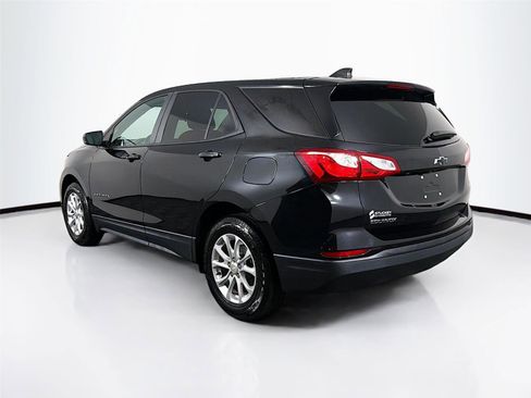 Used 2021 Chevrolet Equinox LS w/ LS Convenience Package FWD image 9