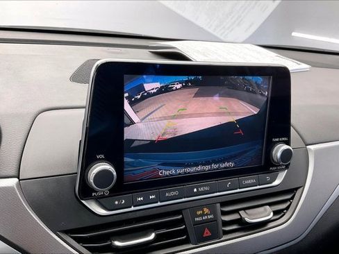 Used 2023 Nissan Altima 2.5 SR image 23