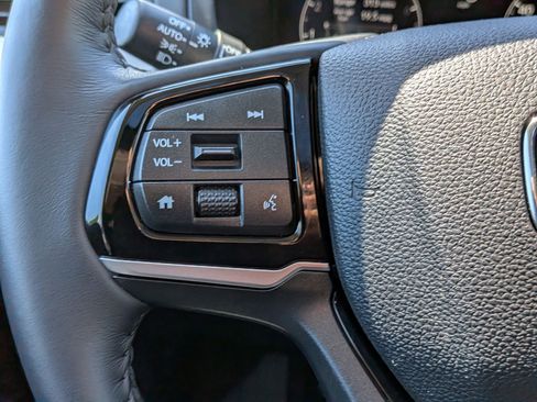 Certified 2025 Honda Odyssey Touring image 14
