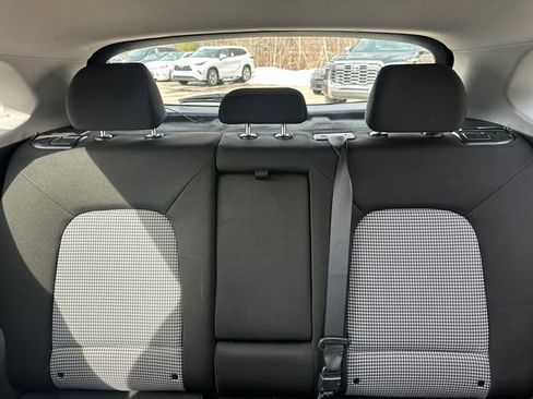 Used 2021 Hyundai Kona SE w/ Cargo Package image 38