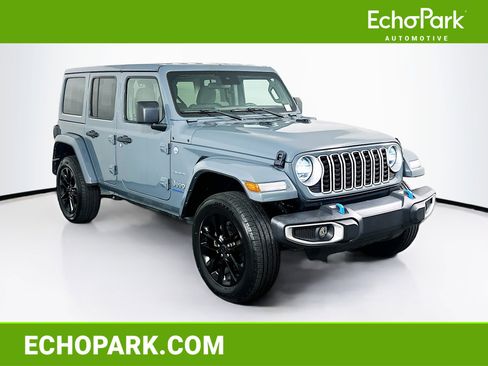 Used 2024 Jeep Wrangler Unlimited Sahara AWD/4WD image 1