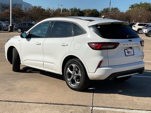 Used 2023 Ford Escape ST-Line image 7