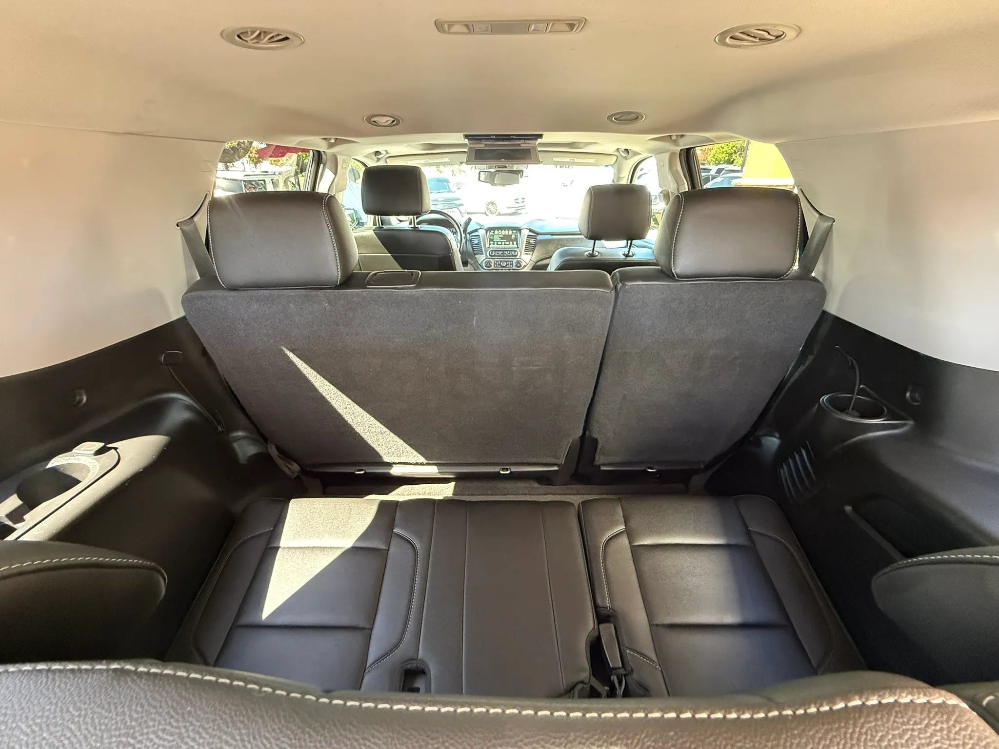 Used 2018 Chevrolet Tahoe LT RWD image 28