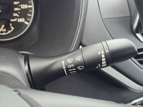 Used 2022 Nissan Altima 2.5 SV image 57