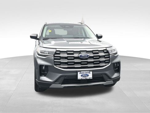 New 2026 Ford Explorer Active image 2