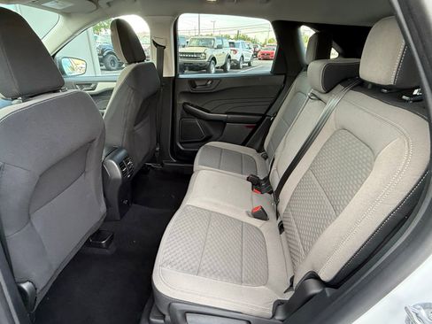 Used 2022 Ford Escape SE w/ Convenience Package FWD image 14