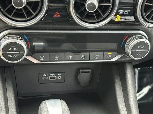 Used 2021 Nissan Sentra SV FWD image 19