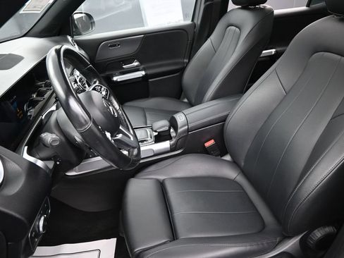 Used 2022 Mercedes-Benz EQB 350 4MATIC image 26