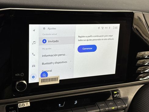 Used 2025 Toyota Camry SE image 24