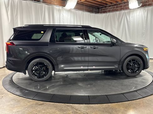 New 2026 Kia Carnival SX Prestige FWD image 9