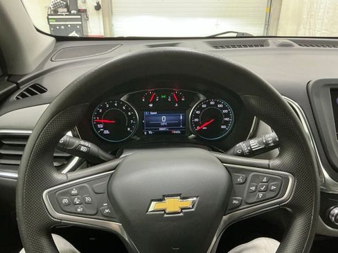 Used 2023 Chevrolet Equinox LT FWD image 10