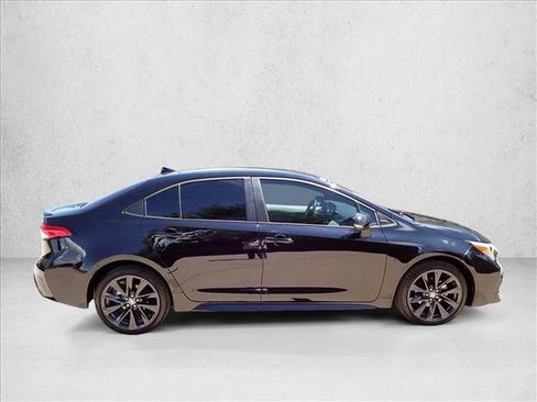 Used 2025 Toyota Corolla SE FWD image 5