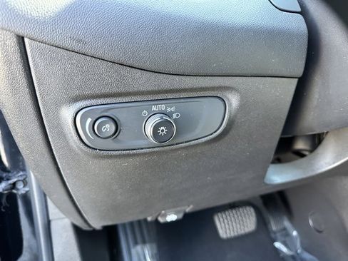 Used 2022 Chevrolet Equinox LT image 14