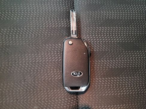 Used 2021 Kia Sportage LX image 32