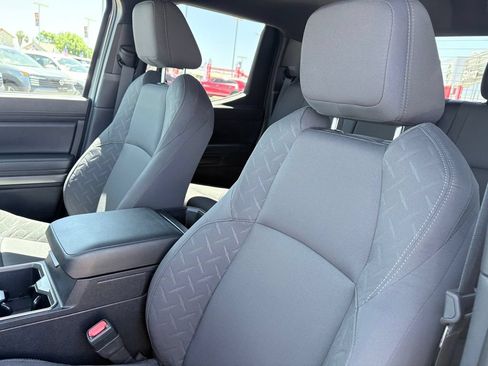 Used 2024 Toyota Tacoma SR5 AWD/4WD image 10