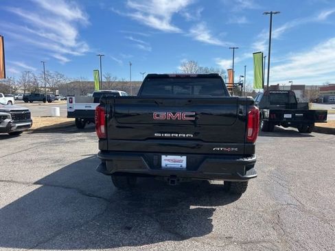 Used 2023 GMC Sierra 1500 AT4X image 4