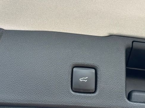 Certified 2024 Ford Escape Active AWD/4WD image 27