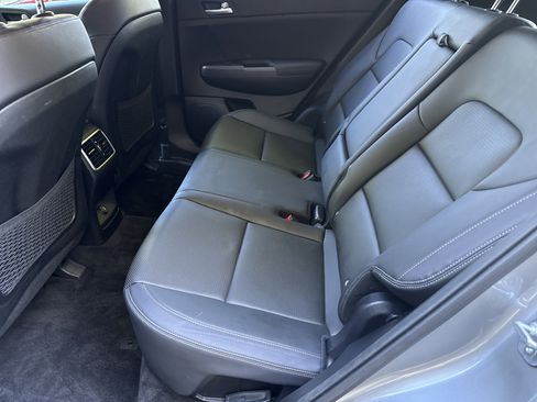 Used 2021 Kia Sportage S image 20