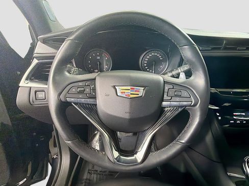 Used 2024 Cadillac XT6 Sport w/ Technology Package AWD/4WD image 13