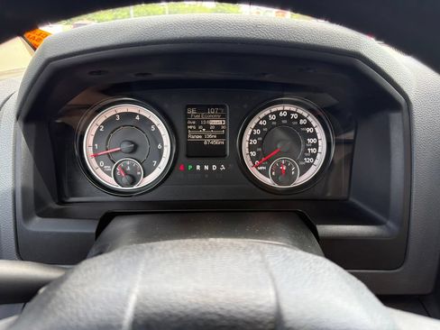 Used 2018 RAM 1500 Classic SLT AWD/4WD image 19