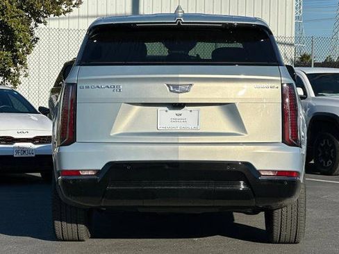 New 2025 Cadillac Escalade IQ Sport 2 image 4
