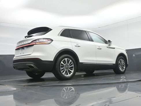 Used 2022 Lincoln Nautilus Standard w/ Premium Package image 59