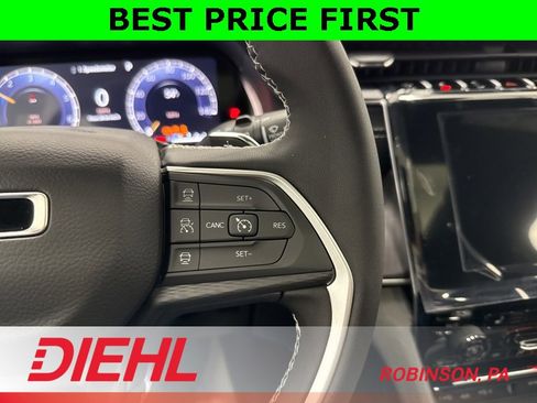 New 2025 Jeep Grand Cherokee Altitude image 26