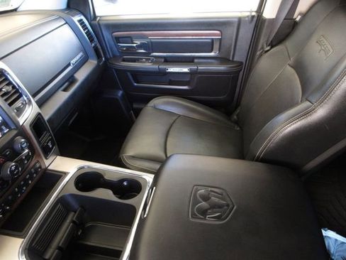 Used 2017 RAM 2500 Laramie w/ Convenience Group image 24