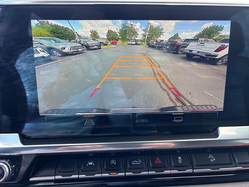 Certified 2022 GMC Sierra 1500 SLT AWD/4WD image 7
