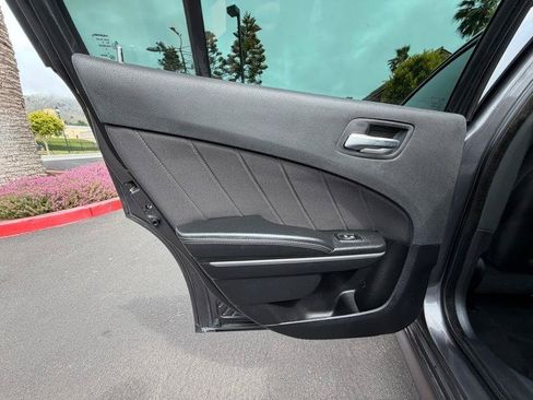 Used 2019 Dodge Charger R/T w/ Driver Confidence Group RWD image 27