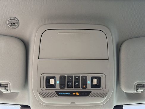 Used 2021 Ford Explorer XLT w/ Equipment Group 202A image 27