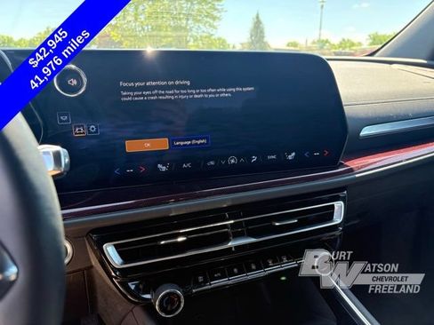Used 2025 Chevrolet Traverse Z71 w/ Driver Confidence Package AWD/4WD image 20