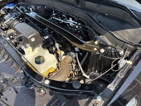 Used 2023 Ford Explorer ST-Line image 32