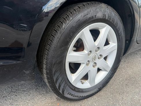 Used 2010 Toyota Avalon XL FWD image 25