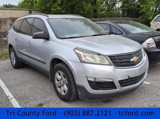 Used 2015 Chevrolet Traverse LS video 1