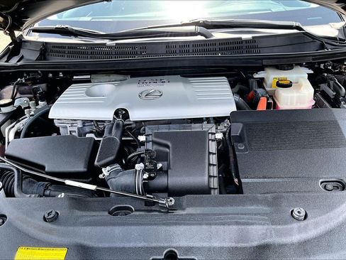 Used 2013 Lexus CT 200h w/ Premium Pkg FWD image 32