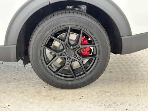 Used 2025 Ford Explorer ST AWD/4WD image 11
