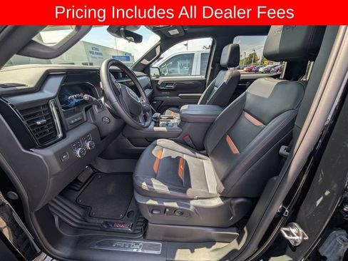 Used 2025 GMC Sierra 1500 AT4 w/ AT4 Premium Package AWD/4WD image 12
