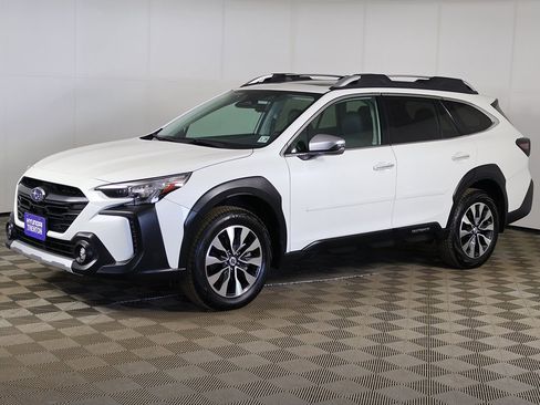 Used 2024 Subaru Outback Touring XT image 11